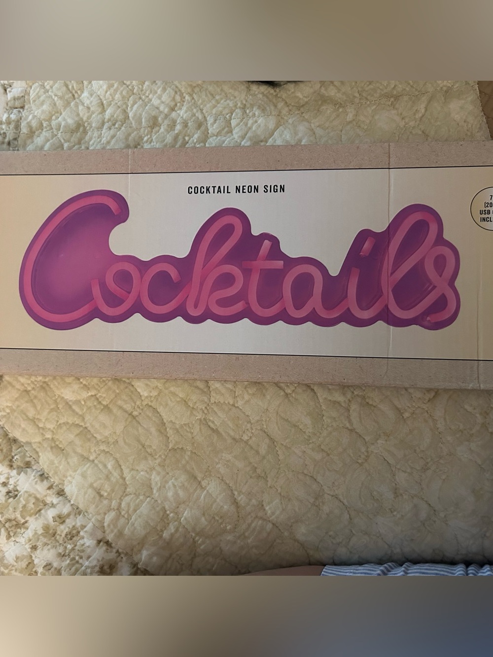Cocktail Neon Sign